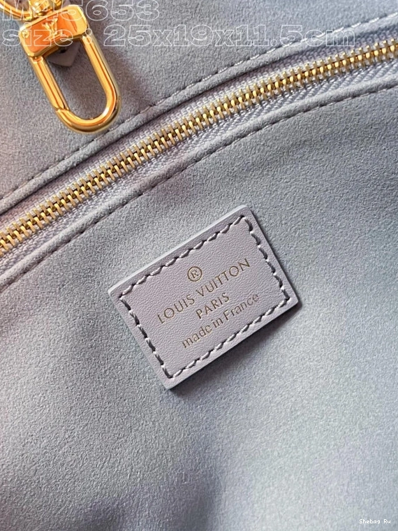 PM-25*19*11.5cm ONTHEGO LOUIS VUITTON 0817